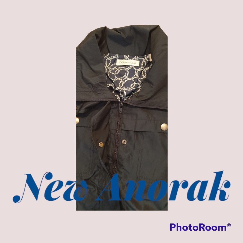 Feminine Anorak